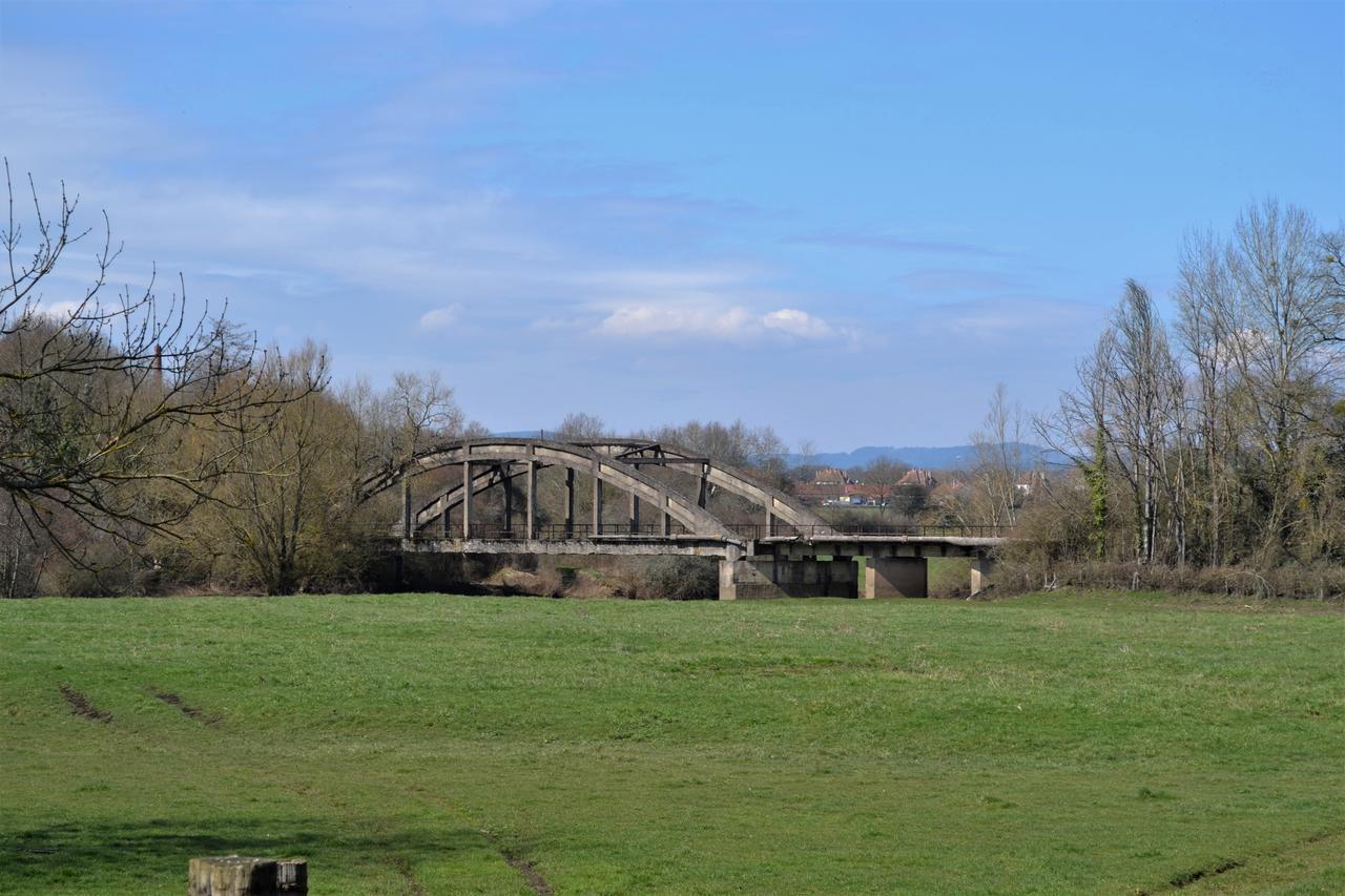Chambre D'Hotes Lidia Autun Bagian luar foto